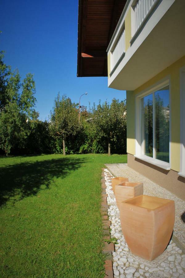 Yellow Dreamhouse Postojna Kültér fotó