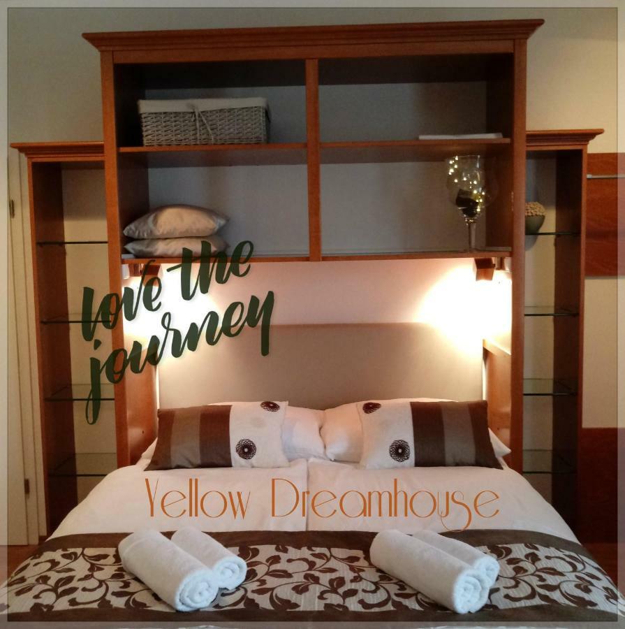 Yellow Dreamhouse Postojna Kültér fotó